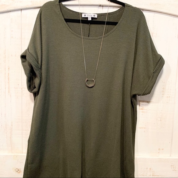 Textured Olive Green Short Sleeve Top - Picture 2 of 6